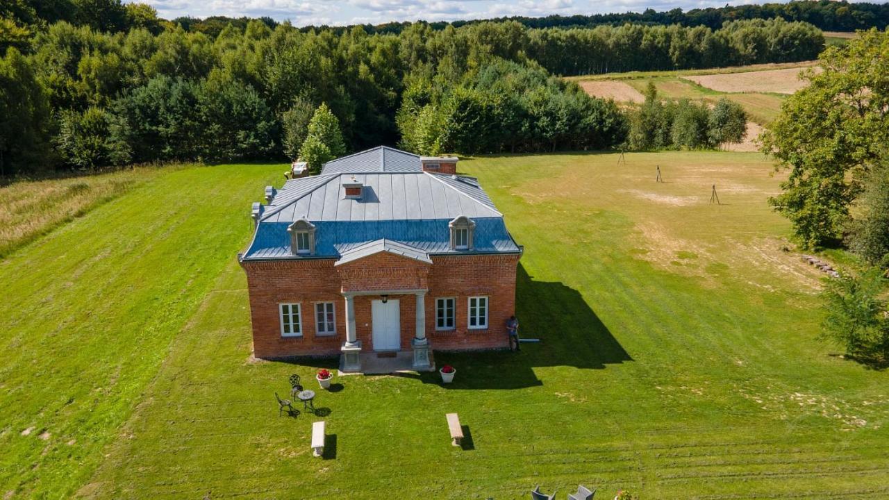 Dworek Atrium Tomaszów Lubelski المظهر الخارجي الصورة