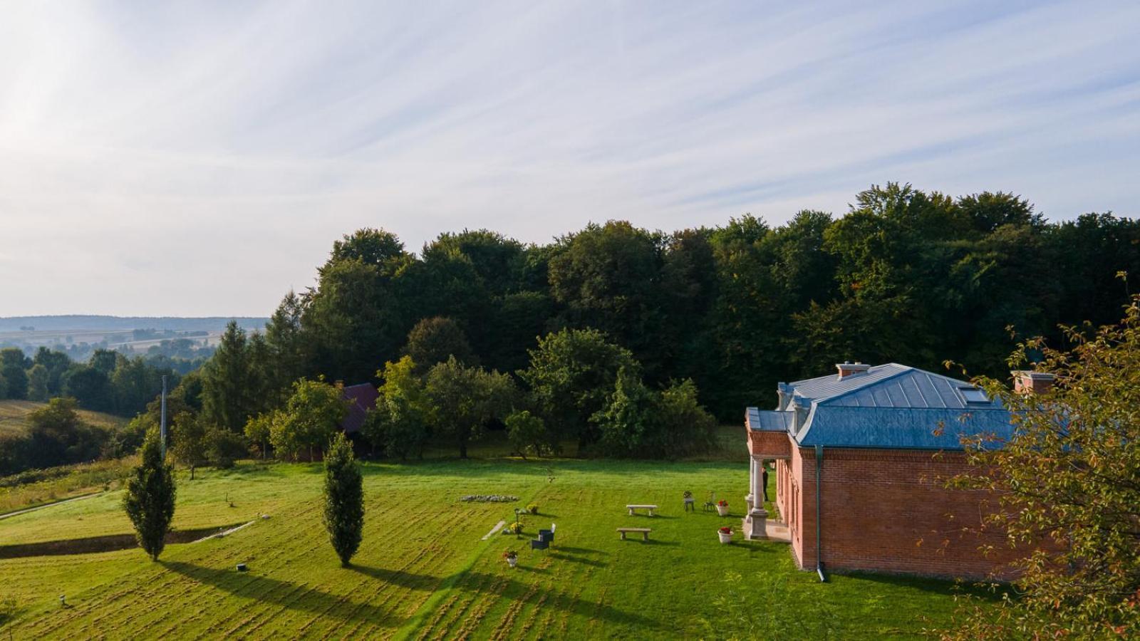 Dworek Atrium Tomaszów Lubelski المظهر الخارجي الصورة