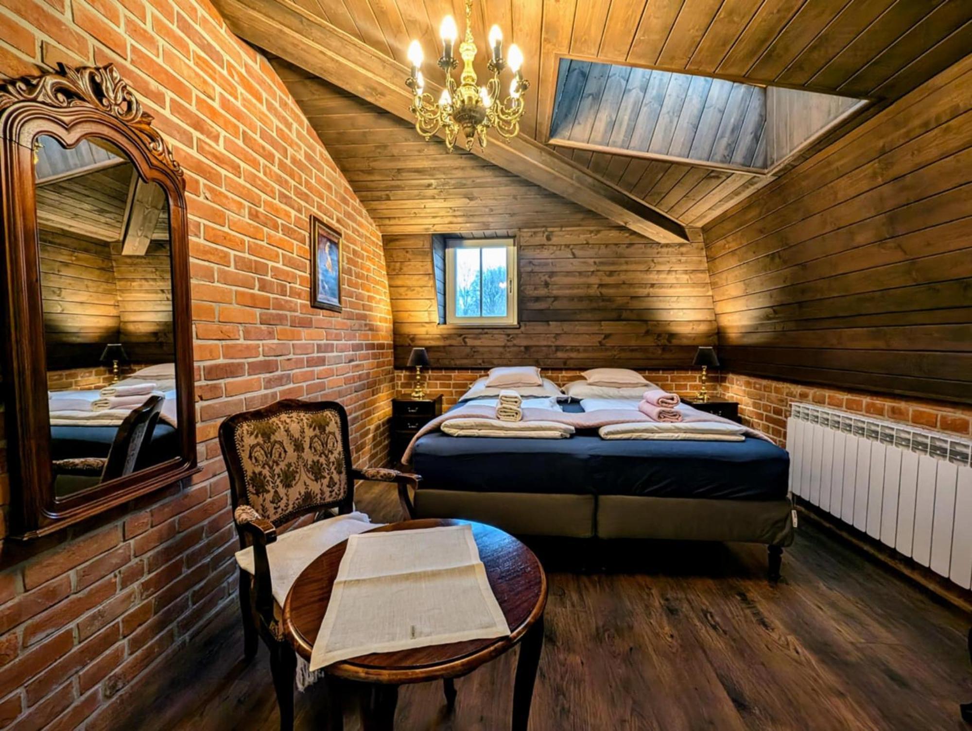 Dworek Atrium Tomaszów Lubelski المظهر الخارجي الصورة