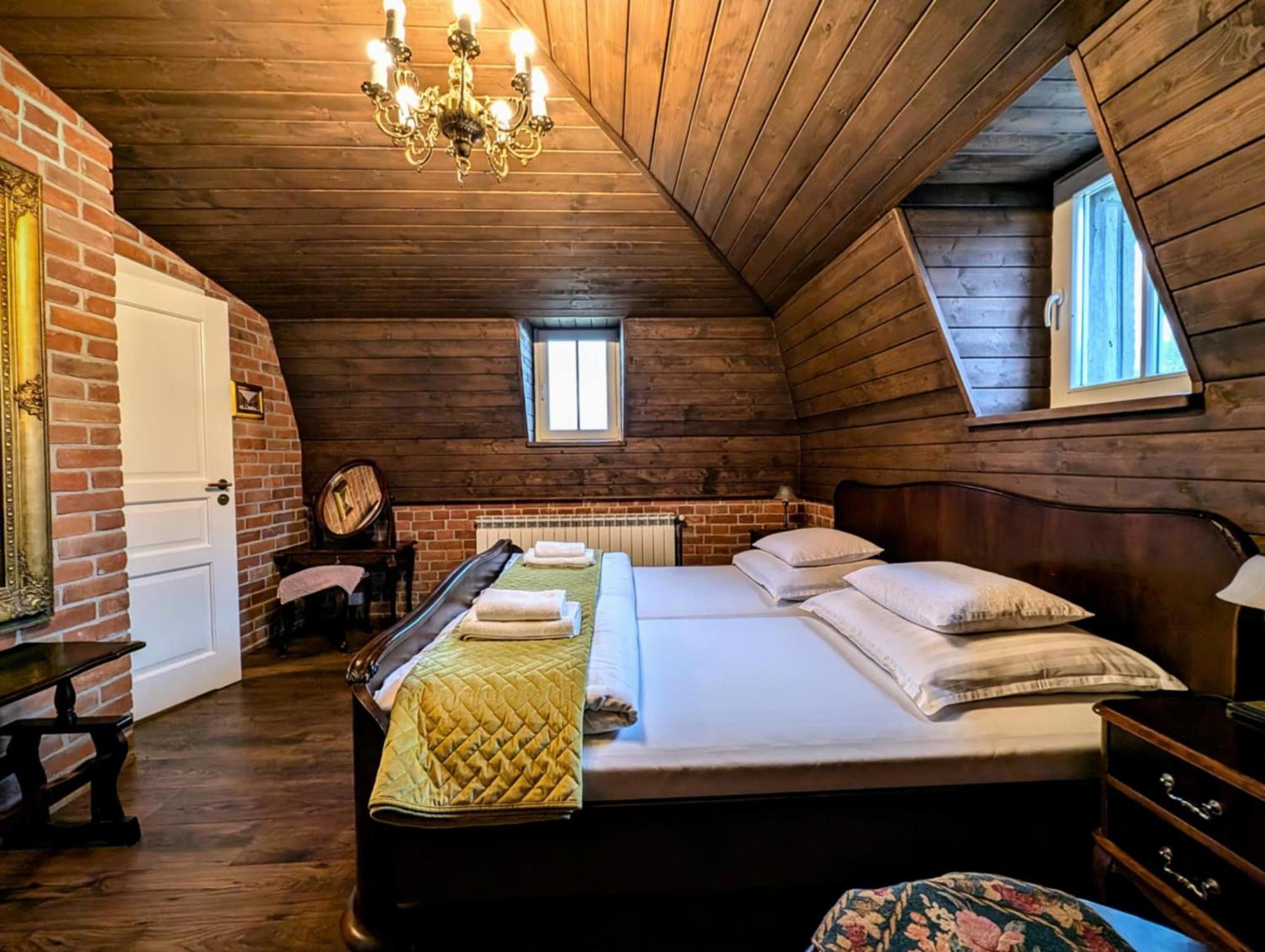 Dworek Atrium Tomaszów Lubelski المظهر الخارجي الصورة